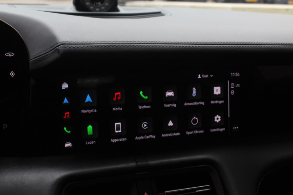 Porsche Taycan Performance 84 kWh / NIEUWSTAAT! / SoH 94.5% / Panoramadak / 360Camera / Adaptieve stoelen / Sportchrono / 20'' / Bose / Keyless / Dodehoek / Navigatie / Stoelverwarming / Cruise Control