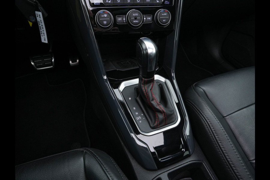 Volkswagen T-Roc 1.5 TSI R-Line Sport Business Aut. *PANO | LEATHER | FULL-LED | ADAPTIVE-CRUISE | DIGI-COCKPIT | NAVI-FULLMAP | HEATED-SPORTSEATS | AMBIENT-LIGHT | PRIVACY-GLASS | DAB+ | CARPLAY | SHIFT-PADDLES | 18''ALU*