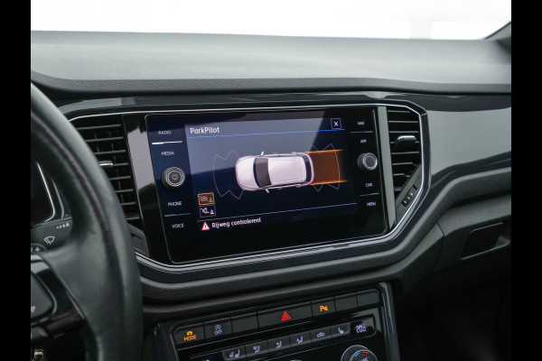 Volkswagen T-Roc 1.5 TSI R-Line Sport Business Aut. *PANO | LEATHER | FULL-LED | ADAPTIVE-CRUISE | DIGI-COCKPIT | NAVI-FULLMAP | HEATED-SPORTSEATS | AMBIENT-LIGHT | PRIVACY-GLASS | DAB+ | CARPLAY | SHIFT-PADDLES | 18''ALU*