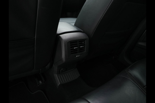 Volkswagen T-Roc 1.5 TSI R-Line Sport Business Aut. *PANO | LEATHER | FULL-LED | ADAPTIVE-CRUISE | DIGI-COCKPIT | NAVI-FULLMAP | HEATED-SPORTSEATS | AMBIENT-LIGHT | PRIVACY-GLASS | DAB+ | CARPLAY | SHIFT-PADDLES | 18''ALU*