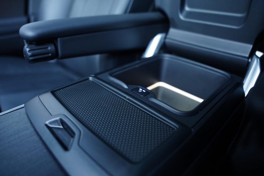 Land Rover Range Rover D350 Autobiography Facelift Meridian Signature