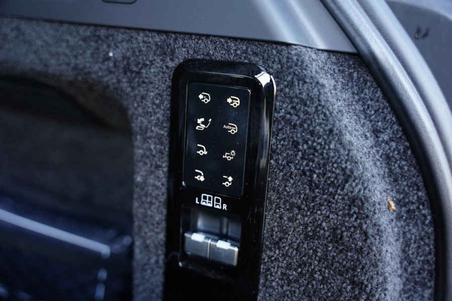 Land Rover Range Rover D350 Autobiography Facelift Meridian Signature