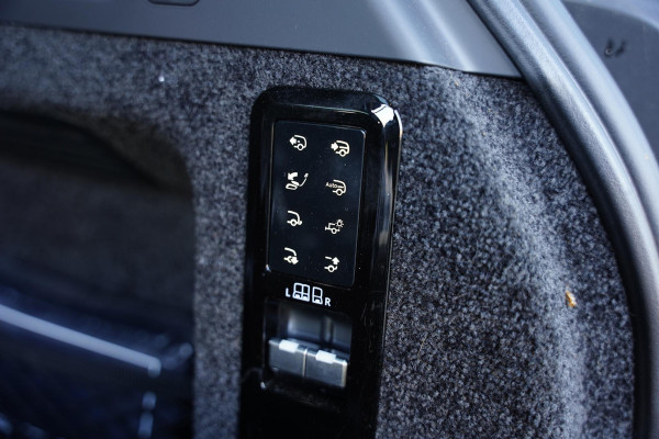 Land Rover Range Rover D350 Autobiography Facelift Meridian Signature