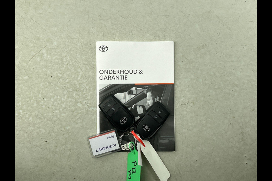 Toyota Corolla Touring Sports 1.8 Hybrid Active Navigatie Apple Carplay/Android Auto Camera Adaptive Cruise Control Virtual Cockpit Climate Control