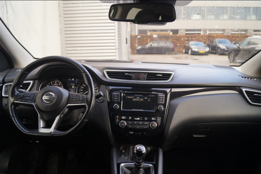 Nissan QASHQAI 1.3 DIG-T 140pk N-Connecta -PANO-ECC-CAM-TREKHAAK- Nissan QASHQAI 1.3 DIG-T 140pk N-Connecta -PANO-ECC-CAM-TREKHAAK-