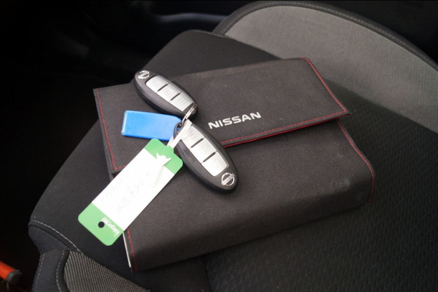 Nissan QASHQAI 1.3 DIG-T 140pk N-Connecta -PANO-ECC-CAM-TREKHAAK- Nissan QASHQAI 1.3 DIG-T 140pk N-Connecta -PANO-ECC-CAM-TREKHAAK-