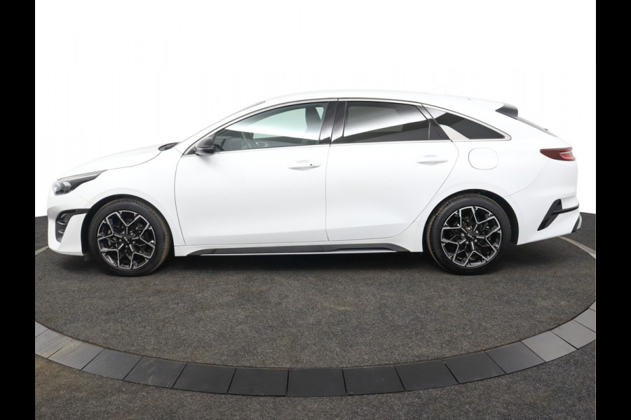 Kia ProCeed 1.5 T-GDi GT-Line Apple Carplay/Android Auto - Cruise Control - Dodehoekdetectie - Navigatie - Stuur/Stoelverwarming - Fabrieksgarantie tot 06-2031