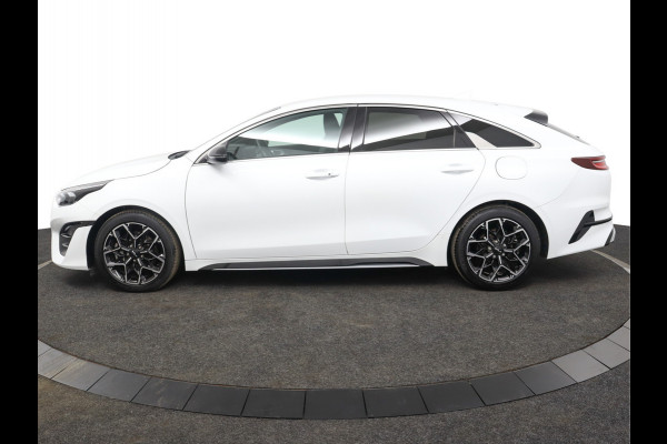 Kia ProCeed 1.5 T-GDi GT-Line Apple Carplay/Android Auto - Cruise Control - Dodehoekdetectie - Navigatie - Stuur/Stoelverwarming - Fabrieksgarantie tot 06-2031