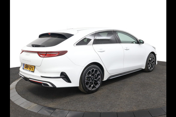 Kia ProCeed 1.5 T-GDi GT-Line Apple Carplay/Android Auto - Cruise Control - Dodehoekdetectie - Navigatie - Stuur/Stoelverwarming - Fabrieksgarantie tot 06-2031