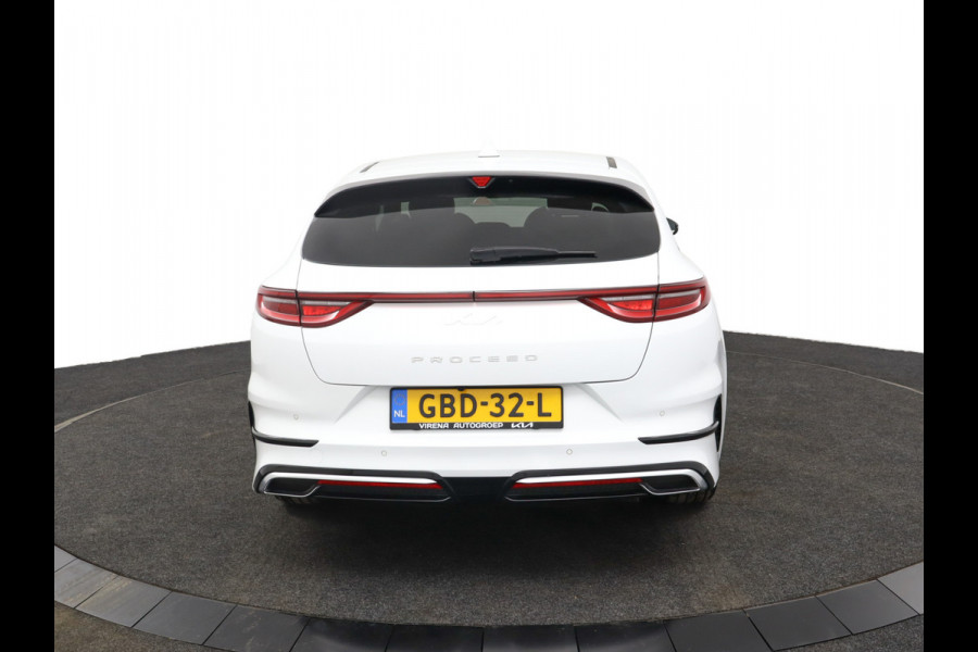 Kia ProCeed 1.5 T-GDi GT-Line Apple Carplay/Android Auto - Cruise Control - Dodehoekdetectie - Navigatie - Stuur/Stoelverwarming - Fabrieksgarantie tot 06-2031