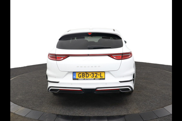 Kia ProCeed 1.5 T-GDi GT-Line Apple Carplay/Android Auto - Cruise Control - Dodehoekdetectie - Navigatie - Stuur/Stoelverwarming - Fabrieksgarantie tot 06-2031