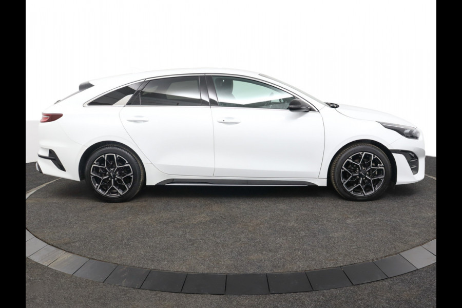 Kia ProCeed 1.5 T-GDi GT-Line Apple Carplay/Android Auto - Cruise Control - Dodehoekdetectie - Navigatie - Stuur/Stoelverwarming - Fabrieksgarantie tot 06-2031