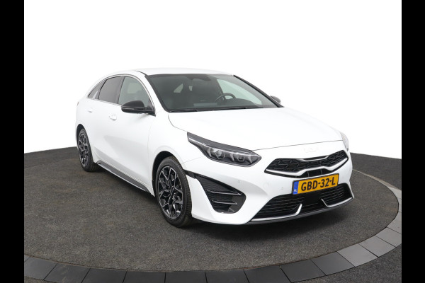 Kia ProCeed 1.5 T-GDi GT-Line Apple Carplay/Android Auto - Cruise Control - Dodehoekdetectie - Navigatie - Stuur/Stoelverwarming - Fabrieksgarantie tot 06-2031