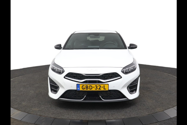 Kia ProCeed 1.5 T-GDi GT-Line Apple Carplay/Android Auto - Cruise Control - Dodehoekdetectie - Navigatie - Stuur/Stoelverwarming - Fabrieksgarantie tot 06-2031
