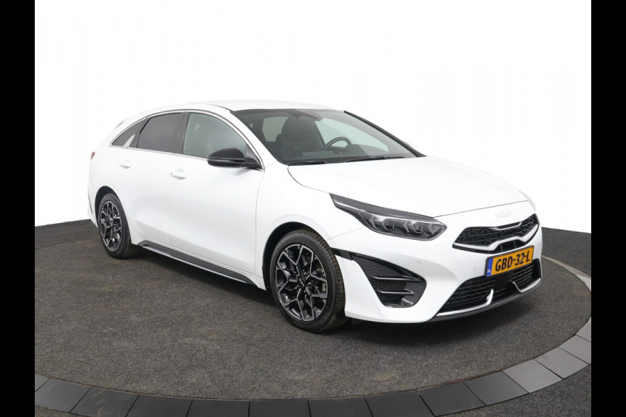 Kia ProCeed 1.5 T-GDi GT-Line Apple Carplay/Android Auto - Cruise Control - Dodehoekdetectie - Navigatie - Stuur/Stoelverwarming - Fabrieksgarantie tot 06-2031