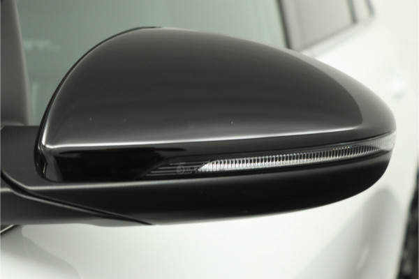 Kia ProCeed 1.5 T-GDi GT-Line Apple Carplay/Android Auto - Cruise Control - Dodehoekdetectie - Navigatie - Stuur/Stoelverwarming - Fabrieksgarantie tot 06-2031