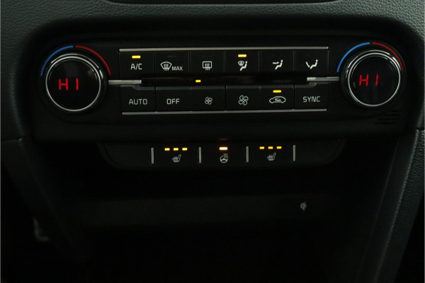 Kia ProCeed 1.5 T-GDi GT-Line Apple Carplay/Android Auto - Cruise Control - Dodehoekdetectie - Navigatie - Stuur/Stoelverwarming - Fabrieksgarantie tot 06-2031