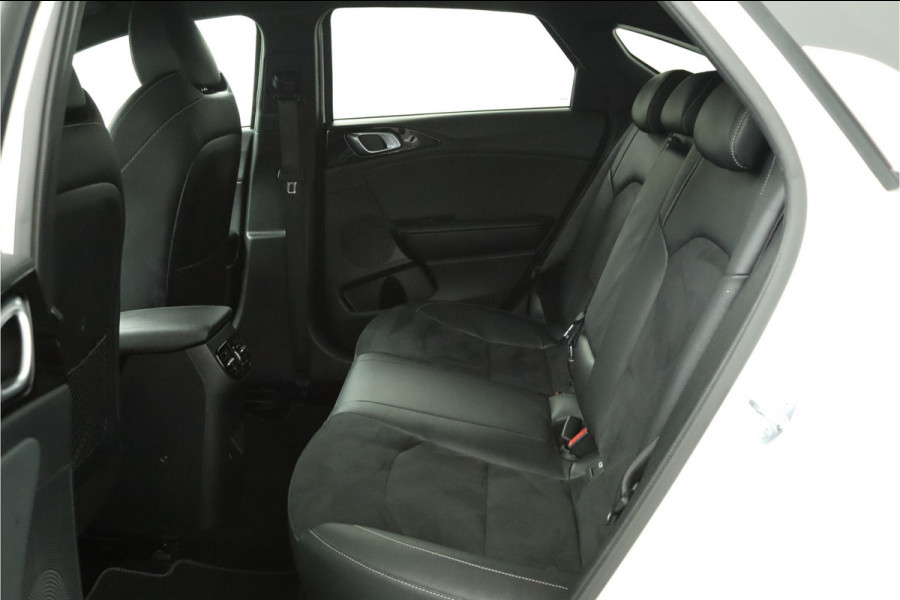 Kia ProCeed 1.5 T-GDi GT-Line Apple Carplay/Android Auto - Cruise Control - Dodehoekdetectie - Navigatie - Stuur/Stoelverwarming - Fabrieksgarantie tot 06-2031