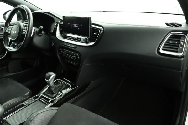 Kia ProCeed 1.5 T-GDi GT-Line Apple Carplay/Android Auto - Cruise Control - Dodehoekdetectie - Navigatie - Stuur/Stoelverwarming - Fabrieksgarantie tot 06-2031