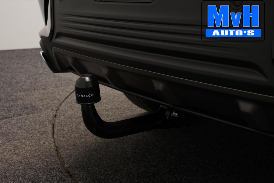 Lynk & Co 01 1.5 Hybride|TREKHAAK|FULL BLACK|ZWARTE.HEMEL|NAP