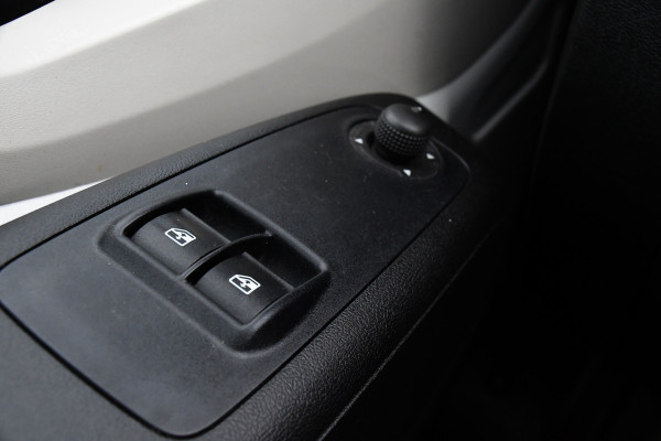 Citroën Jumper 35 2.0 BlueHDi L4 Bakwagen Cruise, NAVI, 165PK, Laadklep, Airco, Uniek!