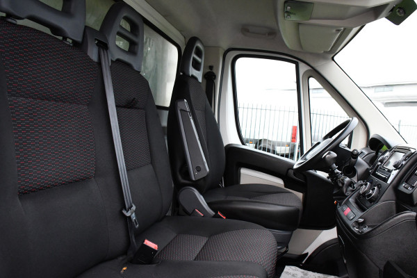 Citroën Jumper 35 2.0 BlueHDi L4 Bakwagen Cruise, NAVI, 165PK, Laadklep, Airco, Uniek!