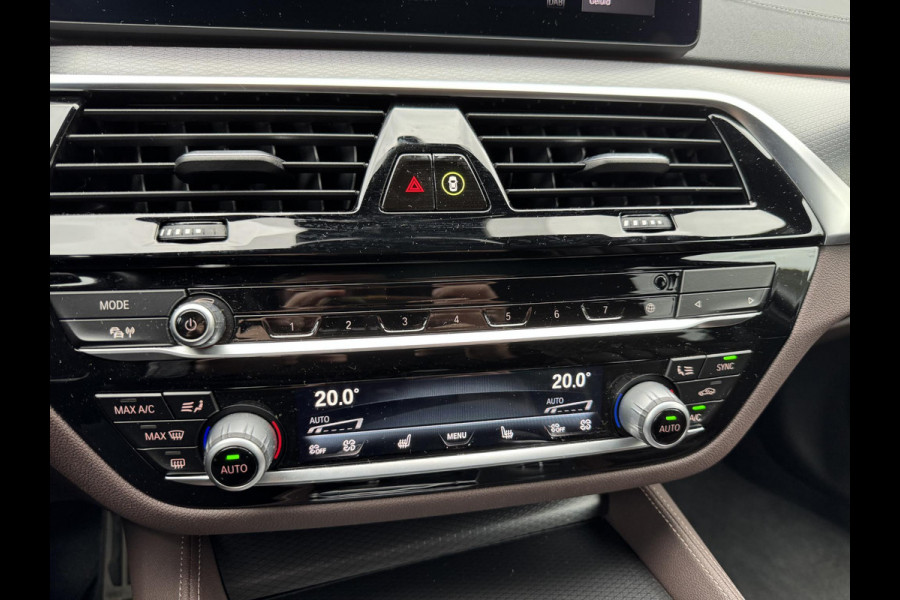 BMW 5 Serie Touring 530e M-Sport | 360*  Camera | Navigatie | Head-Up Display | 20 Inch Lichtmetalen Velgen | Elektrische Trekhaak | BMW 5 Serie Touring 530e M-Sport | 360*  Camera | Navigatie | Head-Up Display | 20 Inch Lichtmetalen Velgen | Elektrische Trekhaak |