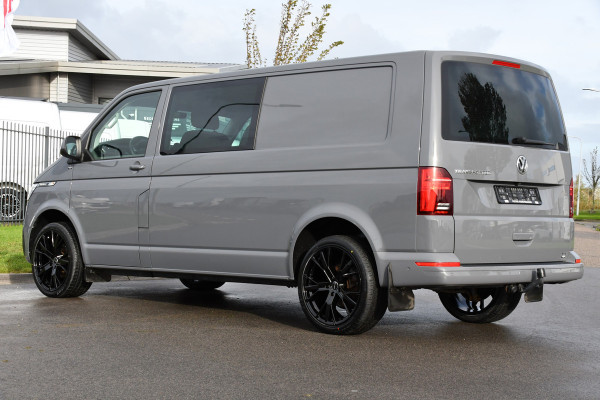 Volkswagen Transporter 2.0 TDI L2H1 32 DC Bulli Virtual, Adaptieve Cruise, Carplay, LED, 150pk, Automaat, Trekhaak, Sensoren, Uniek! Volkswagen Transporter 2.0 TDI L2H1 32 DC Bulli Virtual, Adaptieve Cruise, Carplay, LED, 150pk, Automaat, Trekhaak, Sensoren, Uniek!
