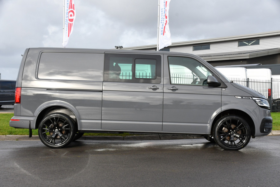 Volkswagen Transporter 2.0 TDI L2H1 32 DC Bulli Virtual, Adaptieve Cruise, Carplay, LED, 150pk, Automaat, Trekhaak, Sensoren, Uniek! Volkswagen Transporter 2.0 TDI L2H1 32 DC Bulli Virtual, Adaptieve Cruise, Carplay, LED, 150pk, Automaat, Trekhaak, Sensoren, Uniek!