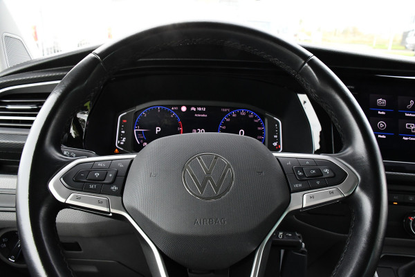 Volkswagen Transporter 2.0 TDI L2H1 32 DC Bulli Virtual, Adaptieve Cruise, Carplay, LED, 150pk, Automaat, Trekhaak, Sensoren, Uniek! Volkswagen Transporter 2.0 TDI L2H1 32 DC Bulli Virtual, Adaptieve Cruise, Carplay, LED, 150pk, Automaat, Trekhaak, Sensoren, Uniek!