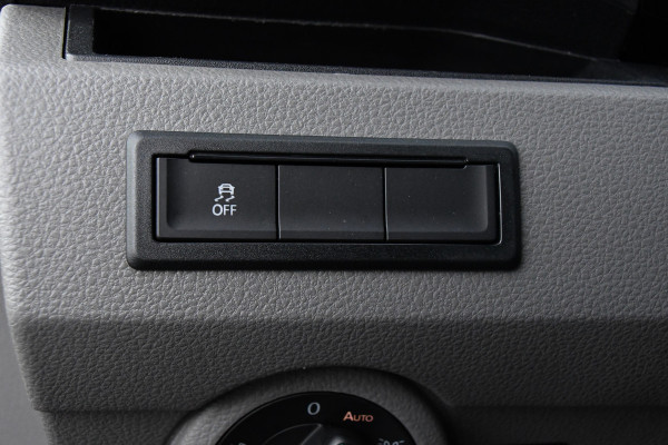 Volkswagen Transporter 2.0 TDI L2H1 32 DC Bulli Virtual, Adaptieve Cruise, Carplay, LED, 150pk, Automaat, Trekhaak, Sensoren, Uniek! Volkswagen Transporter 2.0 TDI L2H1 32 DC Bulli Virtual, Adaptieve Cruise, Carplay, LED, 150pk, Automaat, Trekhaak, Sensoren, Uniek!