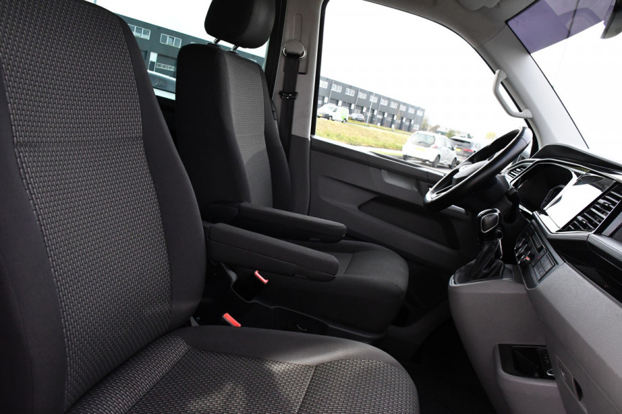 Volkswagen Transporter 2.0 TDI L2H1 32 DC Bulli Virtual, Adaptieve Cruise, Carplay, LED, 150pk, Automaat, Trekhaak, Sensoren, Uniek! Volkswagen Transporter 2.0 TDI L2H1 32 DC Bulli Virtual, Adaptieve Cruise, Carplay, LED, 150pk, Automaat, Trekhaak, Sensoren, Uniek!