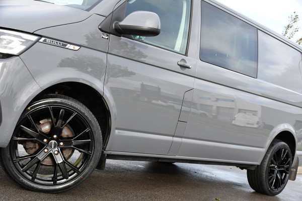 Volkswagen Transporter 2.0 TDI L2H1 32 DC Bulli Virtual, Adaptieve Cruise, Carplay, LED, 150pk, Automaat, Trekhaak, Sensoren, Uniek! Volkswagen Transporter 2.0 TDI L2H1 32 DC Bulli Virtual, Adaptieve Cruise, Carplay, LED, 150pk, Automaat, Trekhaak, Sensoren, Uniek!