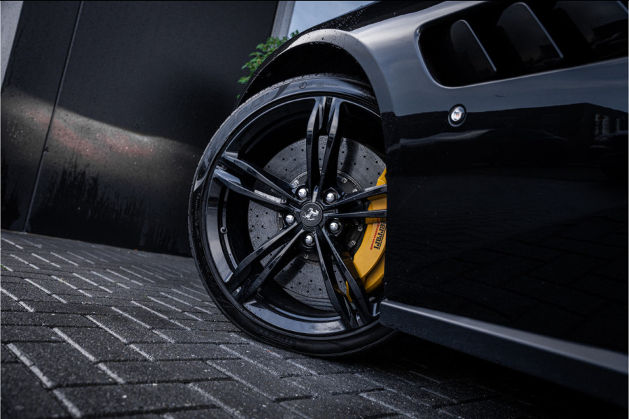 Ferrari GTC4 Lusso T 3.9 V8 - Nero Daytona | Passenger Display | Lift | Stoelkoeling | Memory Ferrari GTC4 Lusso T 3.9 V8 - Nero Daytona | Passenger Display | Lift | Stoelkoeling | Memory