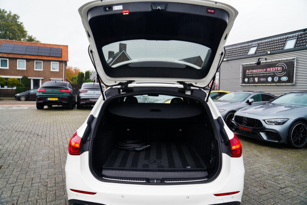 Mercedes-Benz C-Klasse Estate 300 e AMG Line | Pano | Burmester | Uitklapbare trekhaak Mercedes-Benz C-Klasse Estate 300 e AMG Line | Pano | Burmester | Uitklapbare trekhaak