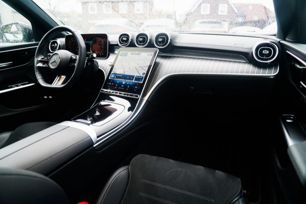 Mercedes-Benz C-Klasse Estate 300 e AMG Line | Pano | Burmester | Uitklapbare trekhaak Mercedes-Benz C-Klasse Estate 300 e AMG Line | Pano | Burmester | Uitklapbare trekhaak