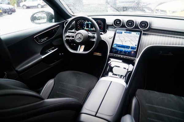 Mercedes-Benz C-Klasse Estate 300 e AMG Line | Pano | Burmester | Uitklapbare trekhaak Mercedes-Benz C-Klasse Estate 300 e AMG Line | Pano | Burmester | Uitklapbare trekhaak