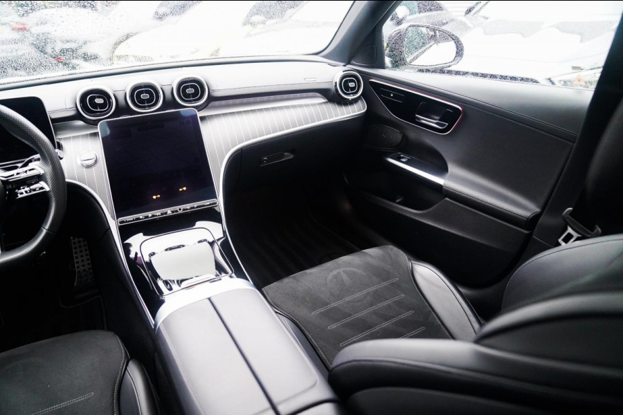 Mercedes-Benz C-Klasse Estate 300 e AMG Line | Pano | Burmester | Uitklapbare trekhaak Mercedes-Benz C-Klasse Estate 300 e AMG Line | Pano | Burmester | Uitklapbare trekhaak