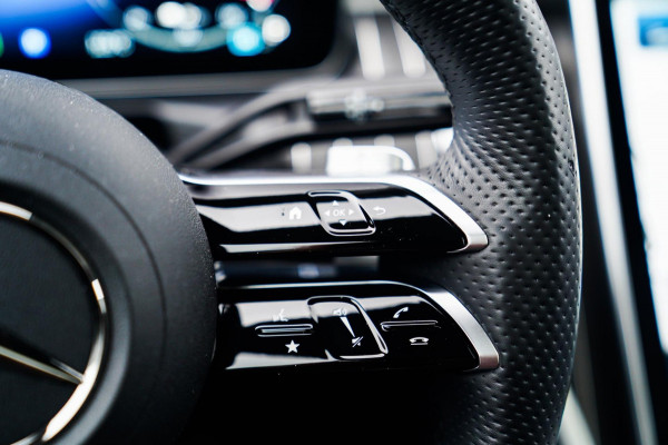 Mercedes-Benz C-Klasse Estate 300 e AMG Line | Pano | Burmester | Uitklapbare trekhaak Mercedes-Benz C-Klasse Estate 300 e AMG Line | Pano | Burmester | Uitklapbare trekhaak