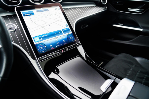 Mercedes-Benz C-Klasse Estate 300 e AMG Line | Pano | Burmester | Uitklapbare trekhaak Mercedes-Benz C-Klasse Estate 300 e AMG Line | Pano | Burmester | Uitklapbare trekhaak