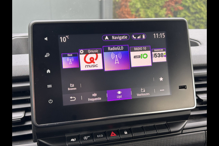 Renault Trafic 2.0 dCi / L2H1 / DUBBEL CABINE / 6-PERSOONS DUBBELE CABINE / AIRCO / CRUISE / NAVI / BLUETOOTH / 3-ZITS / PDC