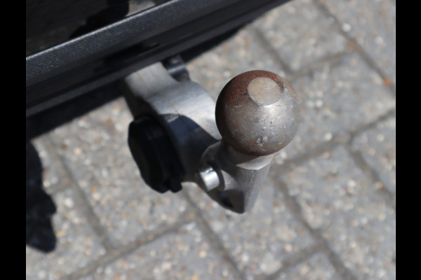 Volvo V60 2.0 B3 Momentum / Bodykit / Sportstoelen