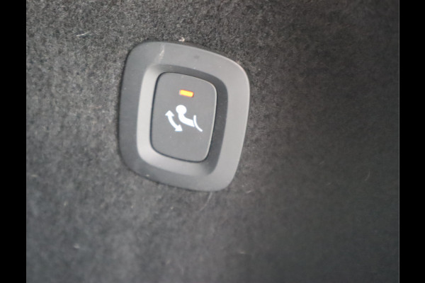 Volvo V60 2.0 B3 Momentum / Bodykit / Sportstoelen