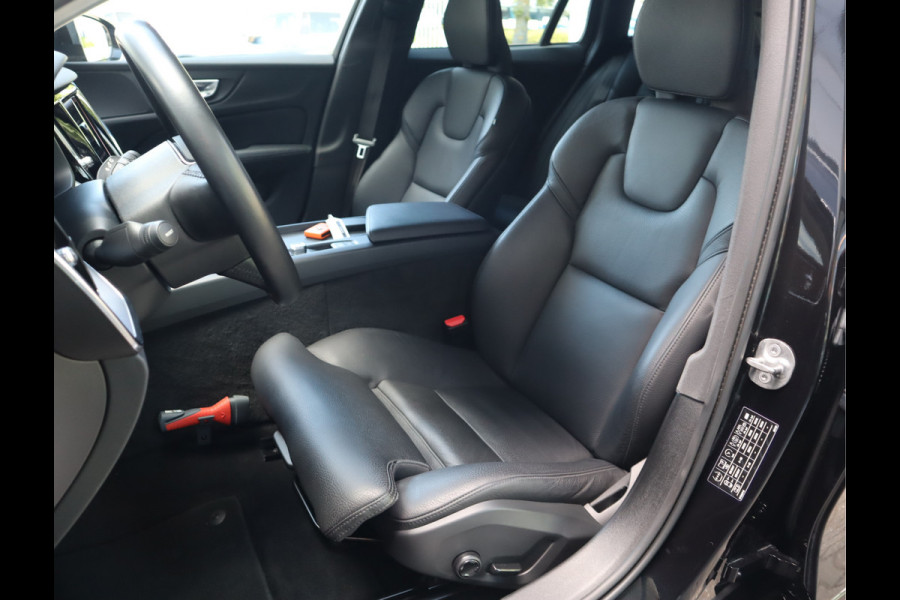 Volvo V60 2.0 B3 Momentum / Bodykit / Sportstoelen
