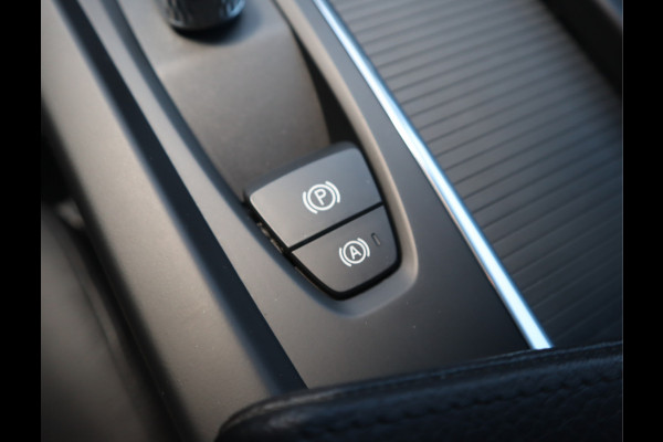 Volvo V60 2.0 B3 Momentum / Bodykit / Sportstoelen