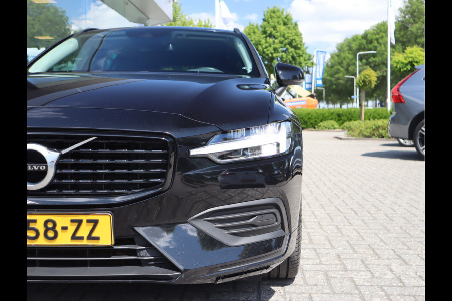 Volvo V60 2.0 B3 Momentum / Bodykit / Sportstoelen