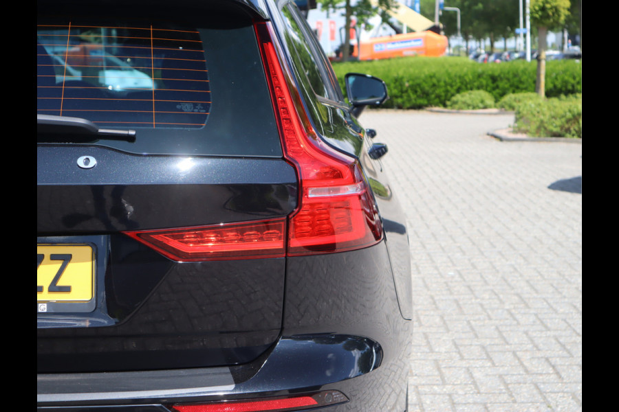 Volvo V60 2.0 B3 Momentum / Bodykit / Sportstoelen