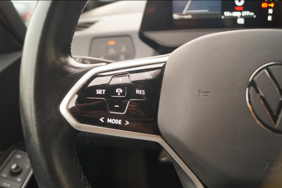 Volkswagen ID.3 Life 58kWh -NAVI-ECC-PDC- Volkswagen ID.3 Life 58kWh -NAVI-ECC-PDC-