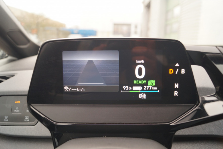 Volkswagen ID.3 Life 58kWh -NAVI-ECC-PDC- Volkswagen ID.3 Life 58kWh -NAVI-ECC-PDC-