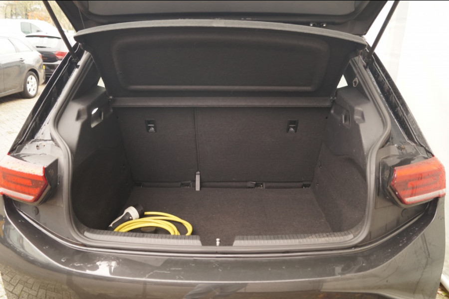 Volkswagen ID.3 Life 58kWh -NAVI-ECC-PDC- Volkswagen ID.3 Life 58kWh -NAVI-ECC-PDC-
